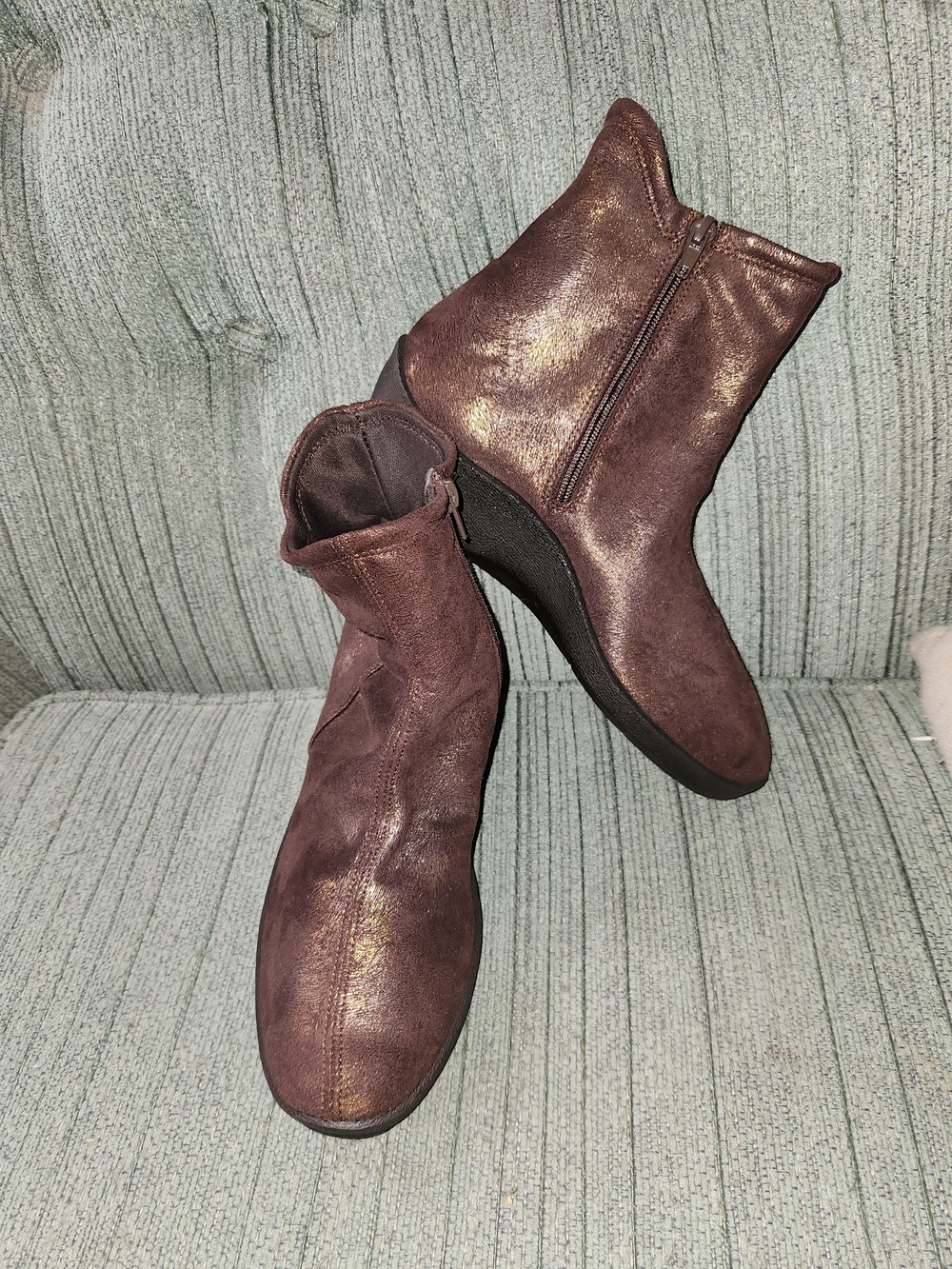 🍉Arcopedico Metallic Brown Ankle Booties with Side Zip